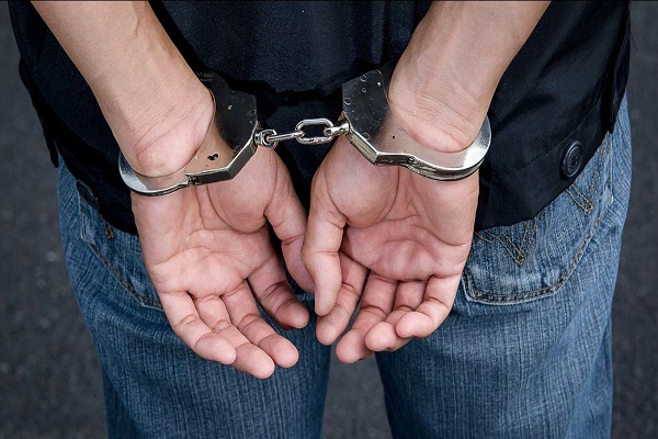 One person arrested with illegal liquor